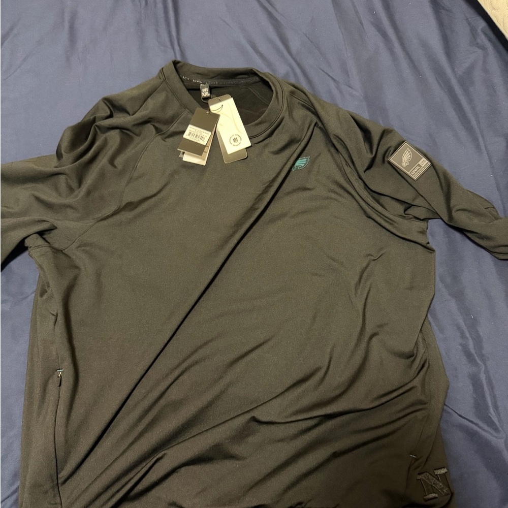 Men's eagles Black Long Sleeve Performance Shirt